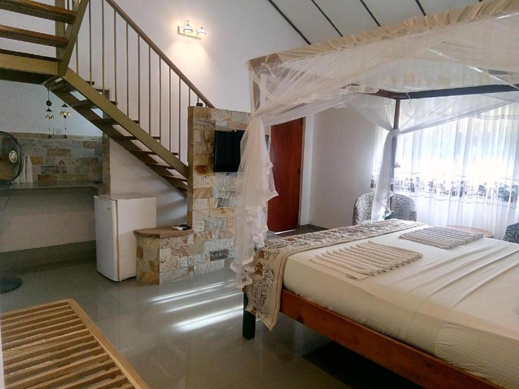 Suriya Arana Bed & Breakfast Negombo Exterior photo