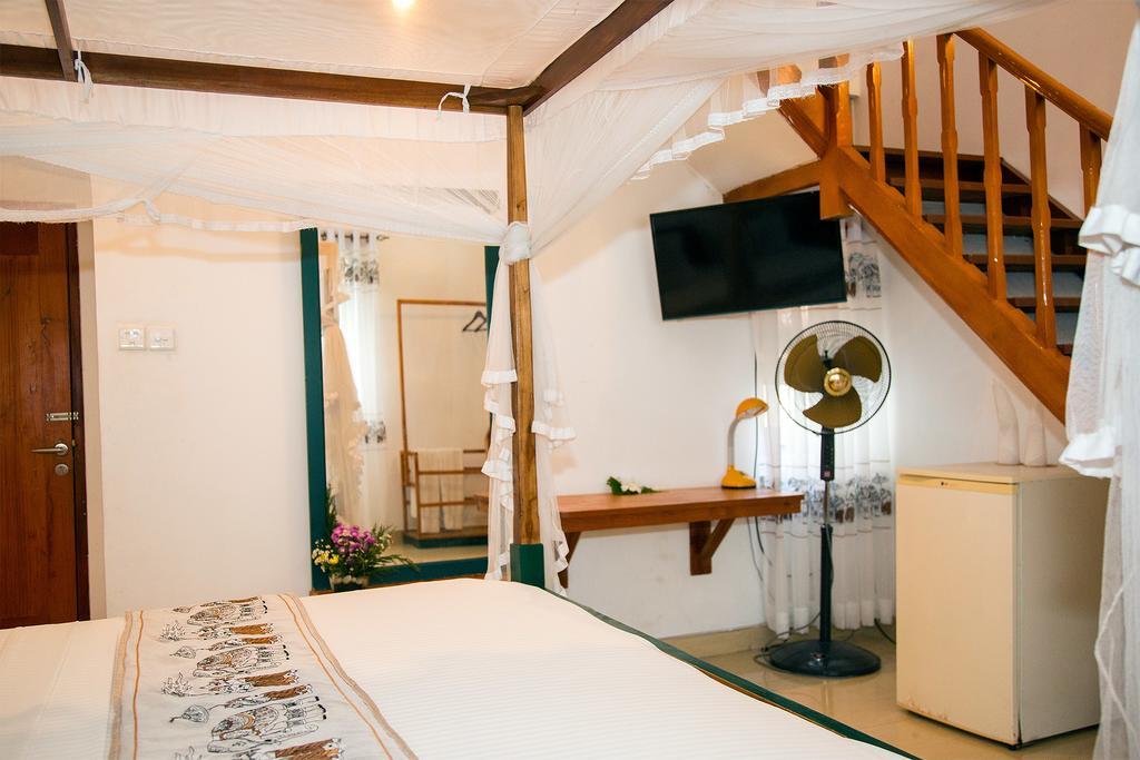 Suriya Arana Bed & Breakfast Negombo Exterior photo