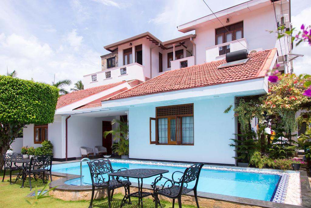 Suriya Arana Bed & Breakfast Negombo Exterior photo