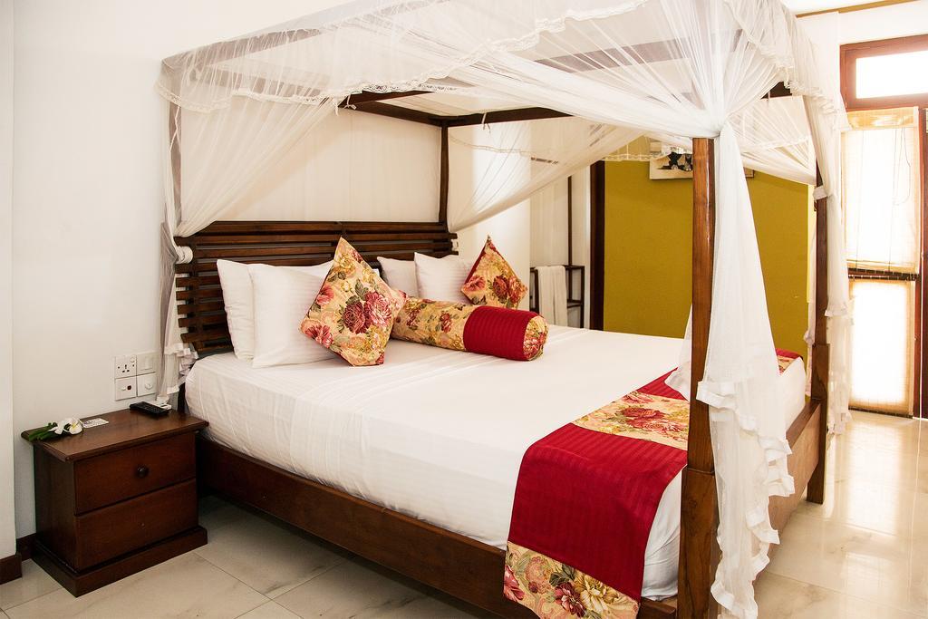 Suriya Arana Bed & Breakfast Negombo Exterior photo