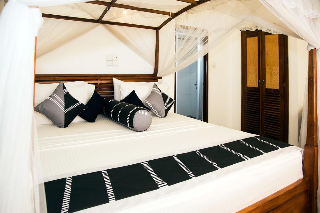 Suriya Arana Bed & Breakfast Negombo Exterior photo