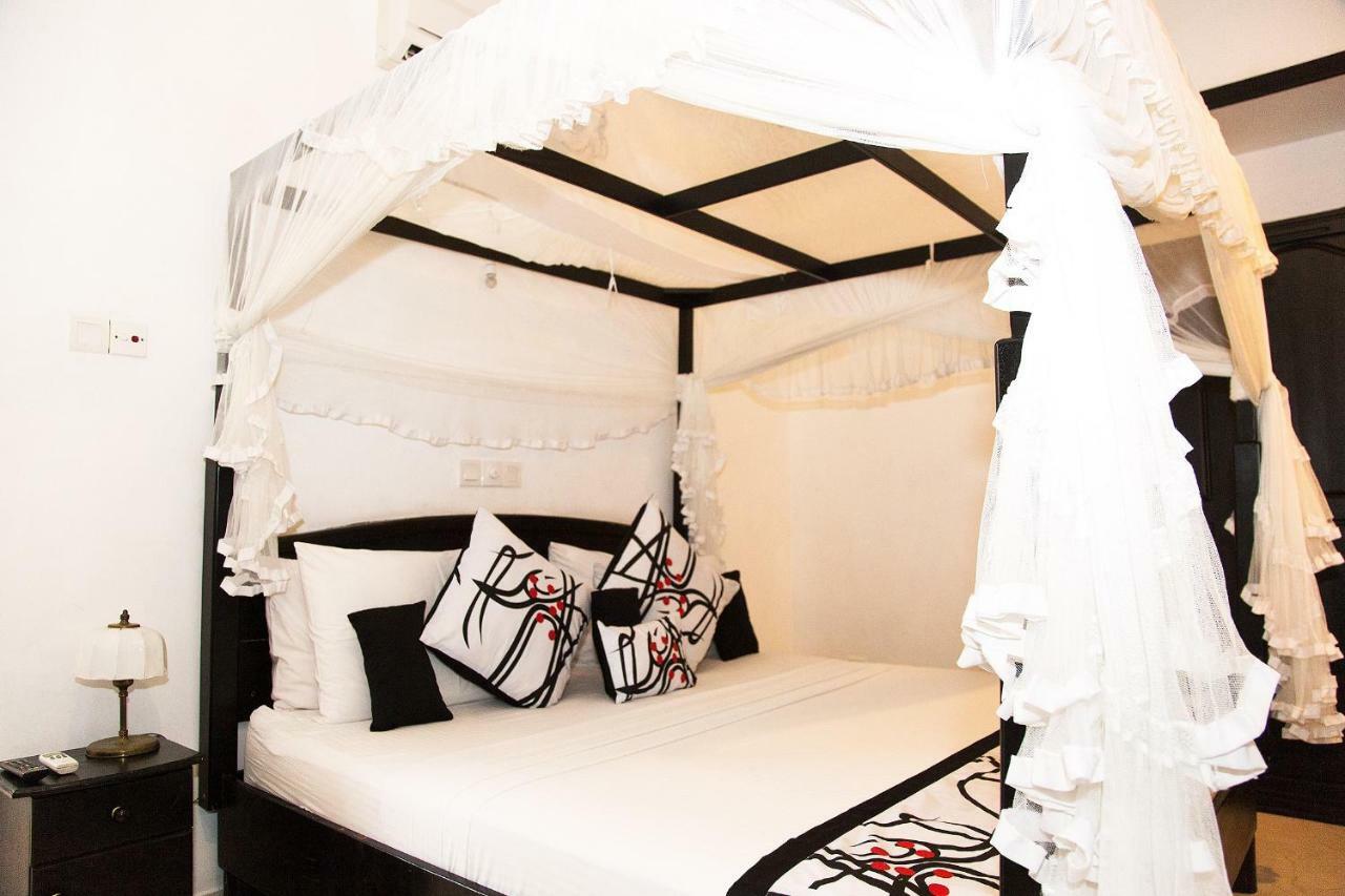 Suriya Arana Bed & Breakfast Negombo Exterior photo